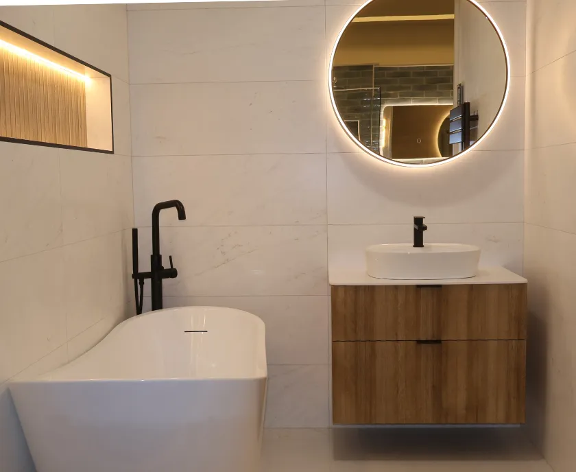 Light Marble-Effect Finishes & Warm Wood